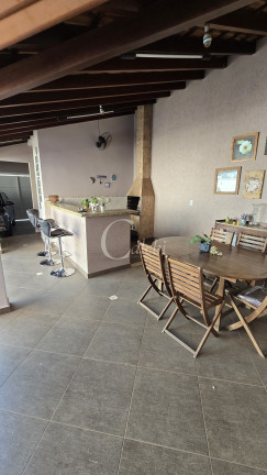 Imagem Casa com 3 Quartos à Venda, 300 m² em Loteamento Parque Itacolomy - Mogi Guaçu Imagem Casa com 3 Quartos à Venda, 300 m² em Loteamento Parque Itacolomy - Mogi Guaçu