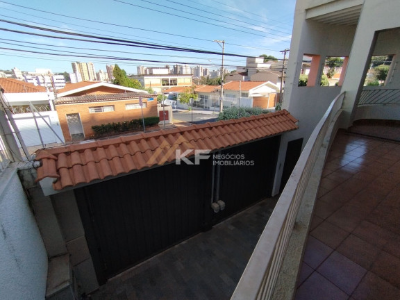 Casa com 3 Quartos à Venda, 210 m² em Jardim Macedo - Ribeirão Preto