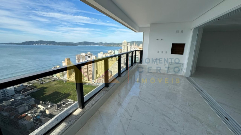Apartamento com 4 Quartos à Venda, 180 m² em Meia Praia - Itapema