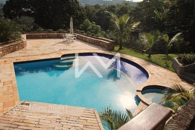 Imagem Casa com 4 Quartos à Venda, 450 m² em Jardim Cerejeiras - Arujá Imagem Casa com 4 Quartos à Venda, 450 m² em Jardim Cerejeiras - Arujá