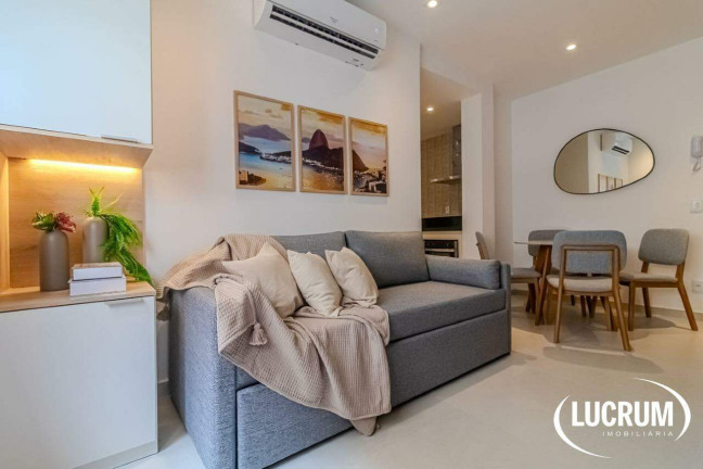 Imagem Apartamento com 2 Quartos à Venda, 65 m² em Copacabana - Rio De Janeiro