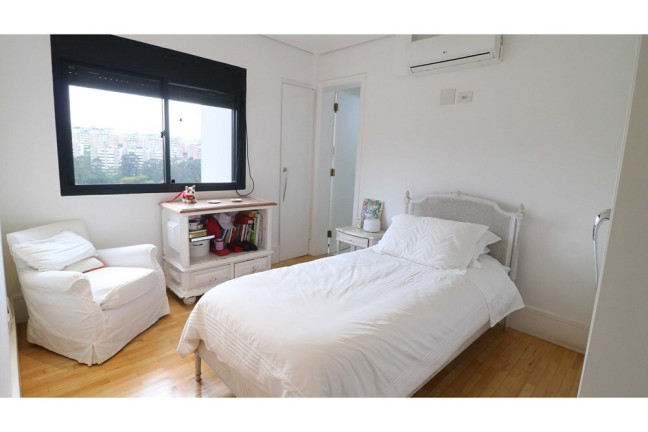 Imagem Imóvel com 4 Quartos à Venda, 234 m² em Panamby - São Paulo Imagem Imóvel com 4 Quartos à Venda, 234 m² em Panamby - São Paulo