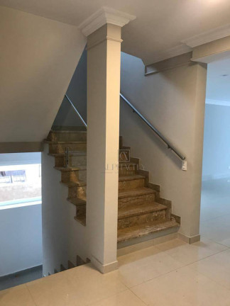 Casa com 4 Quartos para Alugar, 500 m² em Tamboré - Santana De Parnaíba