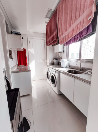 Imagem Apartamento com 4 Quartos à Venda, 213 m² em Centro - Balneário Camboriú Imagem Apartamento com 4 Quartos à Venda, 213 m² em Centro - Balneário Camboriú