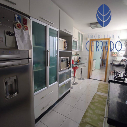 Imagem Apartamento com 4 Quartos à Venda, 185 m² em Jundiaí - Anápolis