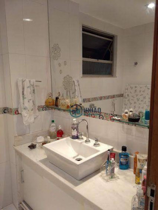 Imagem Apartamento com 4 Quartos à Venda, 222 m² em Icaraí - Niterói