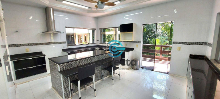 Imagem Casa com 4 Quartos à Venda, 461 m² em Camboinhas - Niterói Imagem Casa com 4 Quartos à Venda, 461 m² em Camboinhas - Niterói