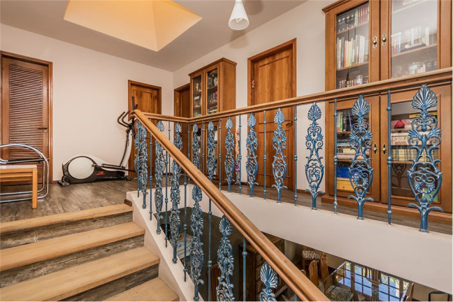 Imagem Casa com 6 Quartos à Venda,  em Jardim Itu - Porto Alegre