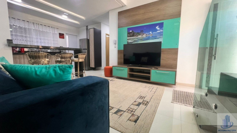 Sobrado com 2 Quartos à Venda, 84 m² em Caiçara - Praia Grande