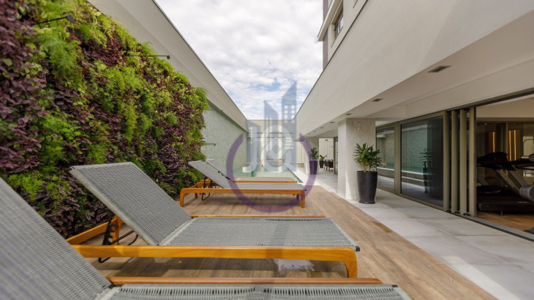 Imagem Apartamento com 3 Quartos à Venda, 245 m² em Cristo Rei - Curitiba Imagem Apartamento com 3 Quartos à Venda, 245 m² em Cristo Rei - Curitiba