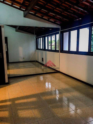 Imagem Casa com 6 Quartos à Venda, 264 m² em Maria Paula - Niterói Imagem Casa com 6 Quartos à Venda, 264 m² em Maria Paula - Niterói