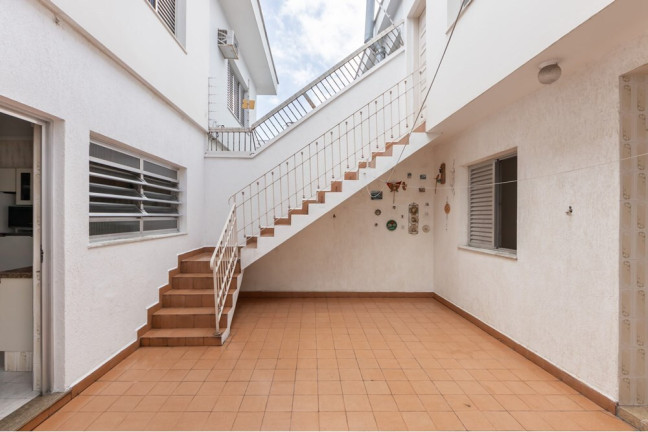 Imagem Casa com 3 Quartos à Venda, 180 m²