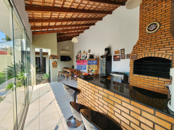 Imagem Casa com 4 Quartos à Venda, 300 m² em Jardim Eliza I - Foz Do Iguaçu Imagem Casa com 4 Quartos à Venda, 300 m² em Jardim Eliza I - Foz Do Iguaçu