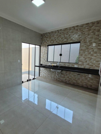 Imagem Casa com 2 Quartos à Venda, 126 m²