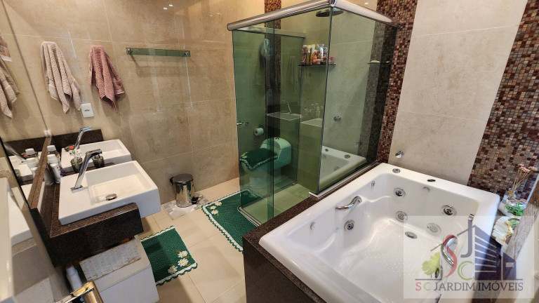 Imagem Casa com 5 Quartos à Venda, 234 m² em Flores - Manaus