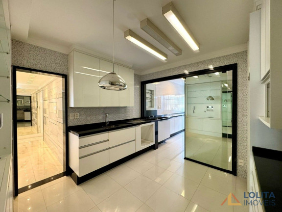 Imagem Apartamento com 3 Quartos à Venda, 119 m² em Centro - Florianópolis Imagem Apartamento com 3 Quartos à Venda, 119 m² em Centro - Florianópolis