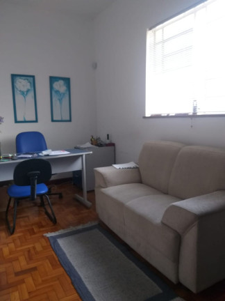 Imagem Casa com 3 Quartos para Alugar, 350 m² em Centro - Pindamonhangaba