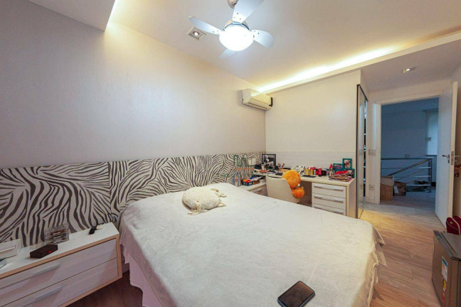 Imagem Casa com 5 Quartos à Venda, 650 m² em Itaipu - Niterói