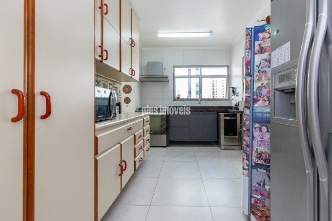 Imagem Apartamento com 3 Quartos à Venda, 200 m² em Moema - São Paulo Imagem Apartamento com 3 Quartos à Venda, 200 m² em Moema - São Paulo