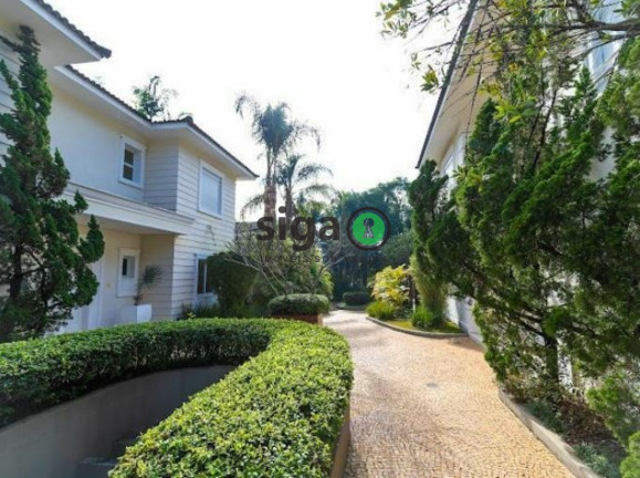 Casa com 4 Quartos à Venda ou Locação, 710 m² em Chácara Flora - São Paulo