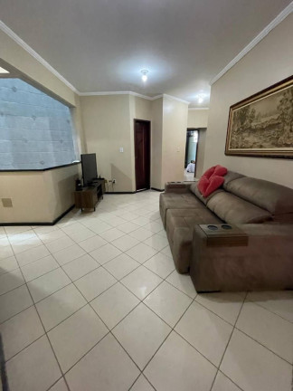 Imagem Casa com 7 Quartos à Venda, 520 m² em Atalaia - Aracaju
