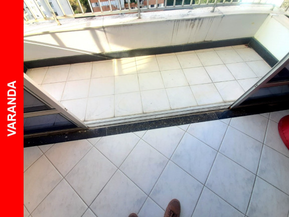 Imagem Apartamento com 4 Quartos à Venda, 138 m² em Jardim Apipema - Salvador