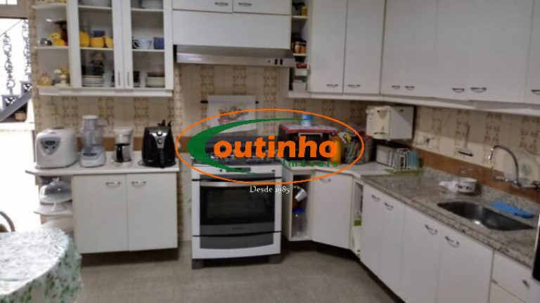 Imagem Casa com 5 Quartos à Venda, 478 m² em Vila Isabel - Rio De Janeiro Imagem Casa com 5 Quartos à Venda, 478 m² em Vila Isabel - Rio De Janeiro