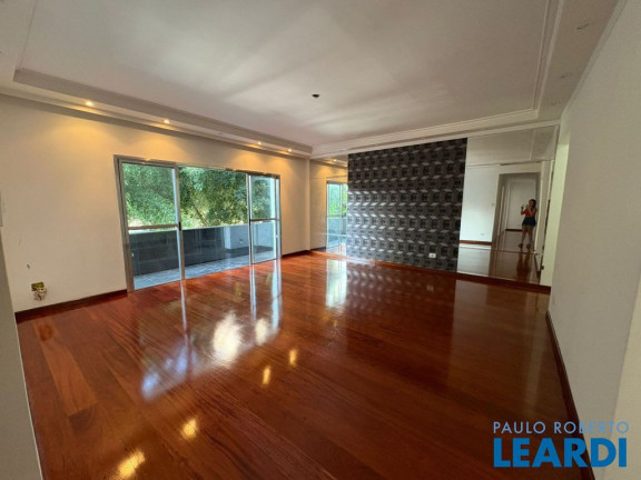 Imagem Apartamento com 3 Quartos à Venda, 160 m² em Centro - Santo André