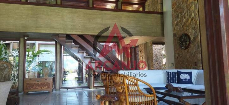 Imagem Casa com 5 Quartos à Venda, 800 m² em Lazaro - Ubatuba Imagem Casa com 5 Quartos à Venda, 800 m² em Lazaro - Ubatuba
