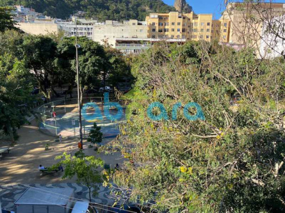 Imagem Cobertura com 3 Quartos à Venda, 150 m² em Copacabana - Rio De Janeiro