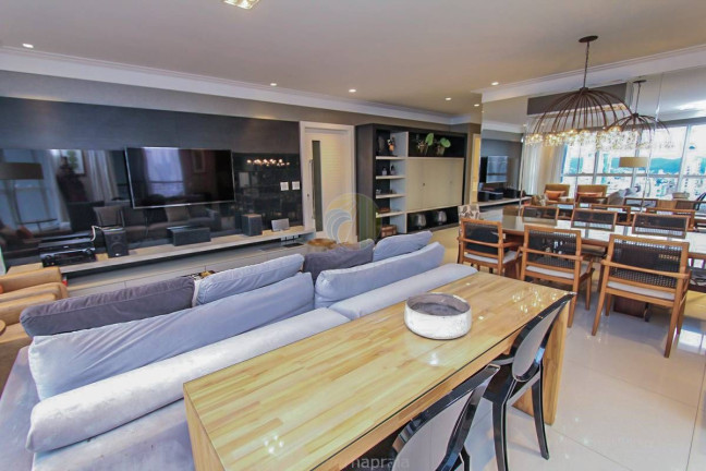 Imagem Apartamento com 3 Quartos à Venda,  em Centro - Balneário Camboriú