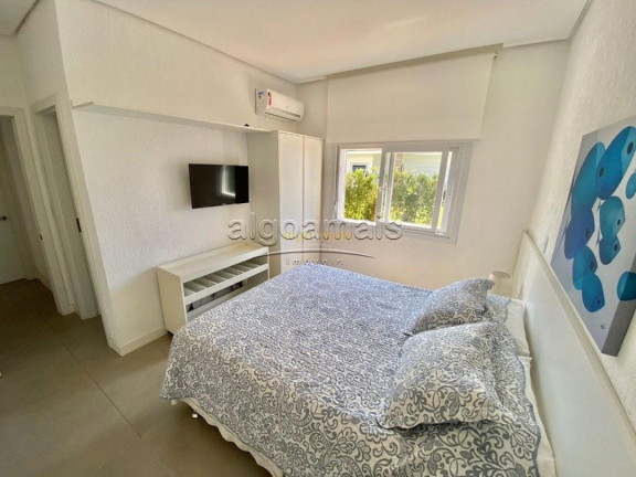 Imagem Casa com 5 Quartos à Venda, 223 m² em Condominio Green Village - Xangri-lá Imagem Casa com 5 Quartos à Venda, 223 m² em Condominio Green Village - Xangri-lá