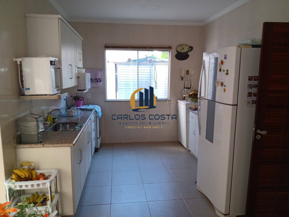 Imagem Casa com 5 Quartos à Venda, 180 m² em Portinho - Cabo Frio