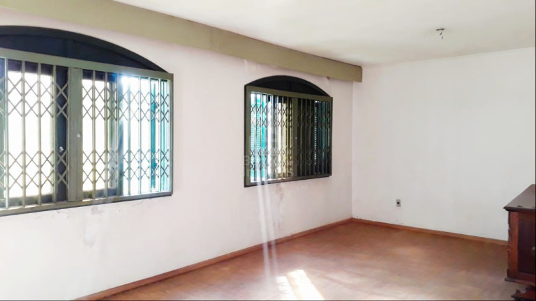 Imagem Casa com 5 Quartos à Venda, 130 m² em Passo D'areia - Santa Maria Imagem Casa com 5 Quartos à Venda, 130 m² em Passo D'areia - Santa Maria