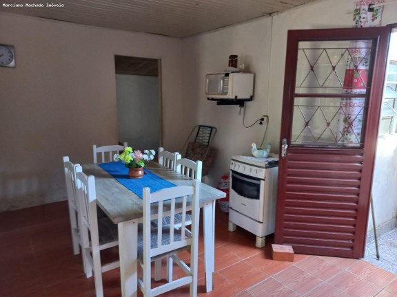 Imagem Casa com 3 Quartos à Venda, em Juscelino Kubitschek - Santa Maria Imagem Casa com 3 Quartos à Venda, em Juscelino Kubitschek - Santa Maria