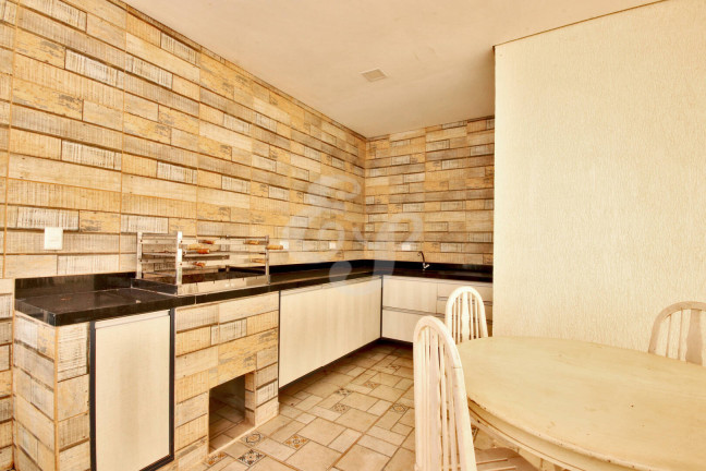 Casa de Condomínio com 4 Quartos à Venda, 350 m² em Alphaville - Santana De Parnaíba