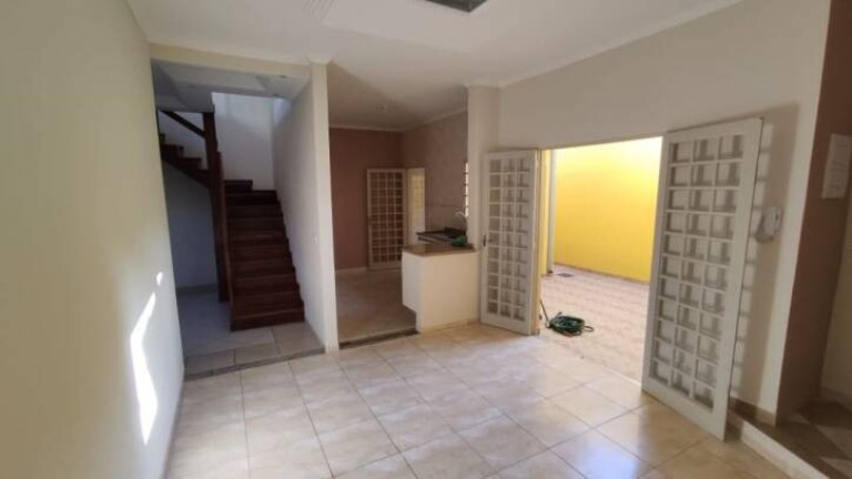 Sobrado com 2 Quartos à Venda, 159 m² em Parque Tabaeté - Taubaté