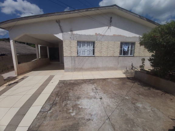 Casa com 3 Quartos à Venda,  em Apucarana