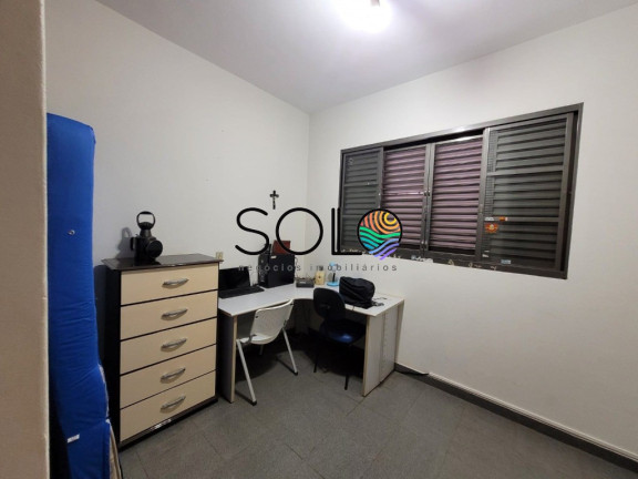 Imagem Casa com 3 Quartos à Venda, 230 m² em Centro - Araraquara Imagem Casa com 3 Quartos à Venda, 230 m² em Centro - Araraquara