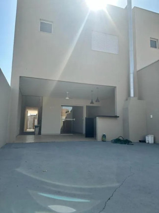 Imagem Casa com 3 Quartos à Venda, 197 m² em Santa Cruz - Cuiabá Imagem Casa com 3 Quartos à Venda, 197 m² em Santa Cruz - Cuiabá