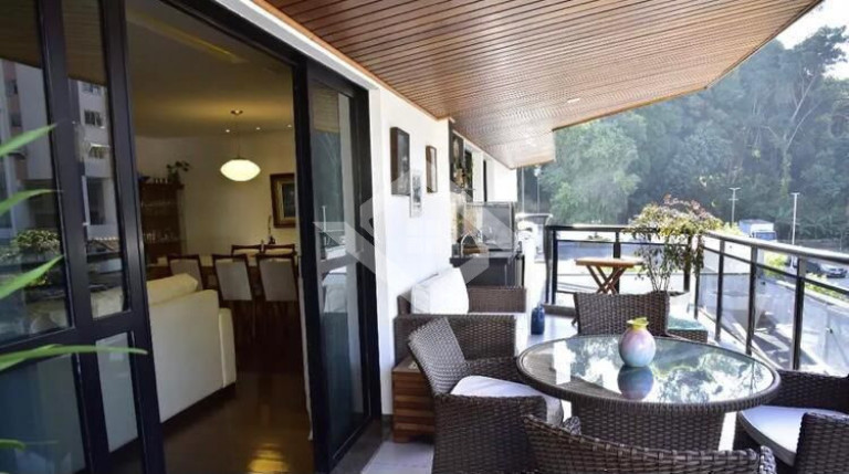 Foto do imóvel Apartamento com 5 Quartos à Venda, 240 m² em Freguesia (jacarepaguá) - Rio De Janeiro