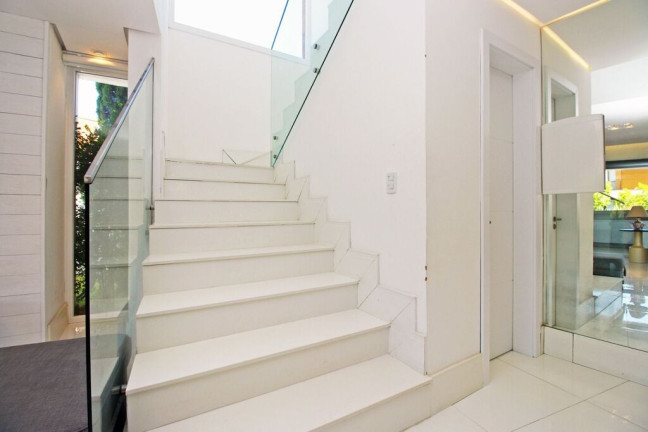 Imagem Casa de Condomínio com 4 Quartos à Venda, 341 m² em Vila Nova - Porto Alegre