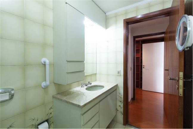 Imagem Apartamento com 3 Quartos à Venda, 253 m² em Aclimação - São Paulo Imagem Apartamento com 3 Quartos à Venda, 253 m² em Aclimação - São Paulo