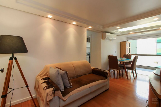 Imagem Imóvel com 3 Quartos à Venda, 71 m² em Vila Nova - Porto Alegre Imagem Imóvel com 3 Quartos à Venda, 71 m² em Vila Nova - Porto Alegre