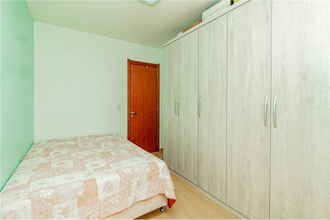 Imagem Imóvel com 2 Quartos à Venda, em Jardim Carvalho - Porto Alegre Imagem Imóvel com 2 Quartos à Venda, em Jardim Carvalho - Porto Alegre