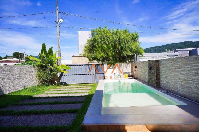 Casa com 2 Quartos à Venda, 98 m² em Rio Vermelho - Florianópolis