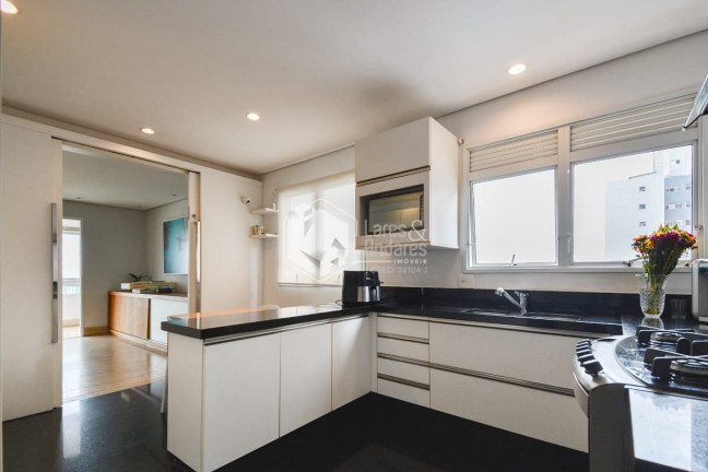 Imagem Apartamento com 3 Quartos à Venda, 191 m² em Sumarezinho - São Paulo Imagem Apartamento com 3 Quartos à Venda, 191 m² em Sumarezinho - São Paulo