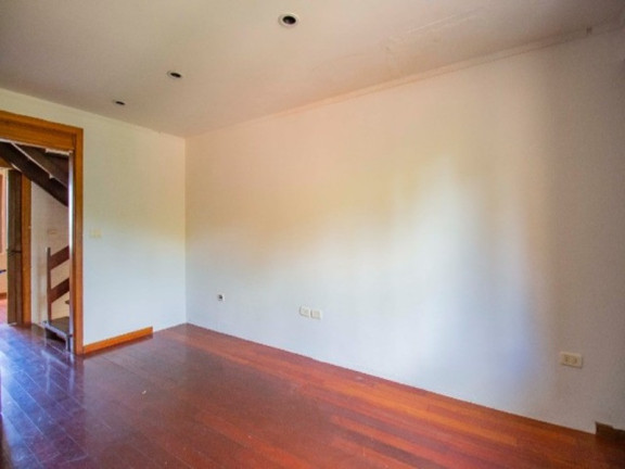 Imagem Sobrado com 4 Quartos à Venda, 115 m² em Jardim Sabará - Porto Alegre Imagem Sobrado com 4 Quartos à Venda, 115 m² em Jardim Sabará - Porto Alegre