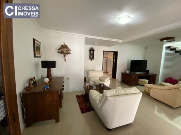 Imagem Casa com 4 Quartos à Venda, 231 m² em São João - Itajaí Imagem Casa com 4 Quartos à Venda, 231 m² em São João - Itajaí