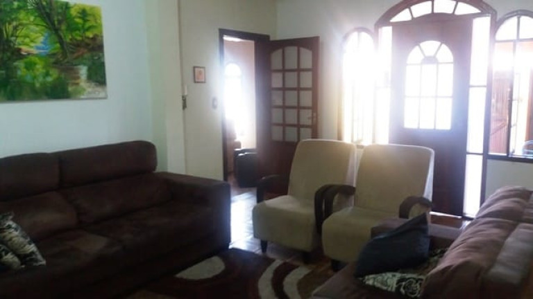 Imagem Casa com 3 Quartos à Venda, 178 m² em Santana - Pindamonhangaba